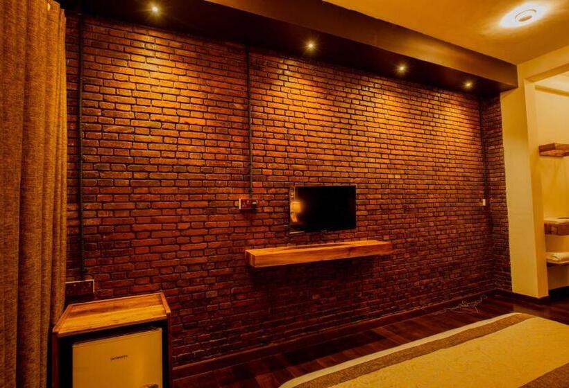 חדר דלוקס עם מרפסת, Manthra Leisure