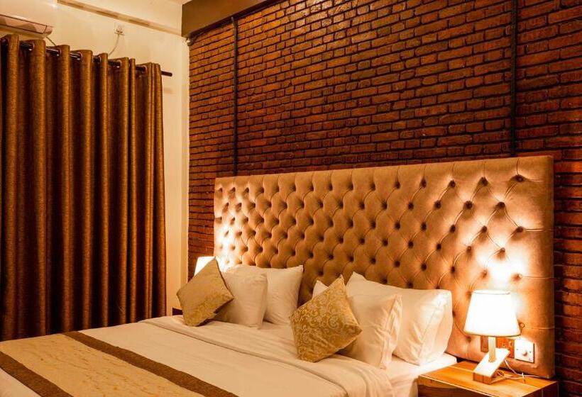 חדר דלוקס עם מרפסת, Manthra Leisure