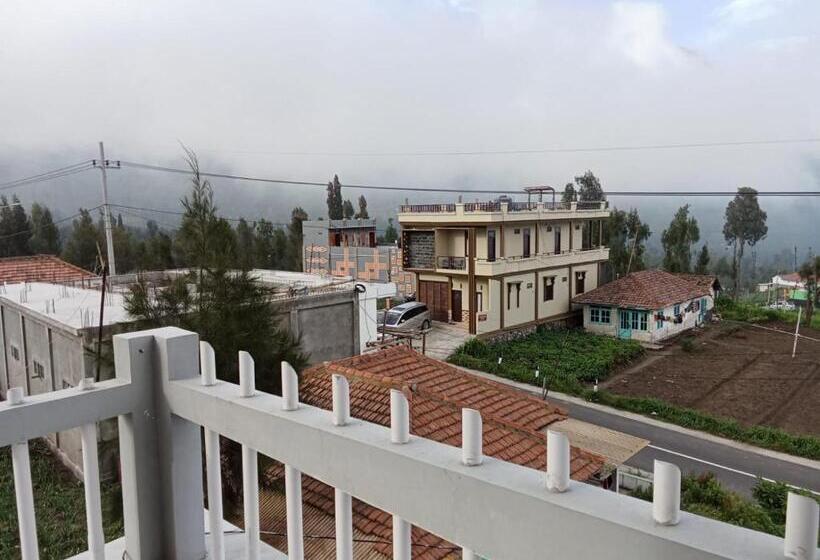 标准间, Aaa, Astungkara, Amazing Bromo Villa, Managed By Triple A Tour, Additional Bromo Jeep Tour And Airpo