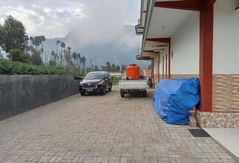 Standard Neljän Hengen Huone, Aaa, Astungkara, Amazing Bromo Villa, Managed By Triple A Tour, Additional Bromo Jeep Tour And Airpo