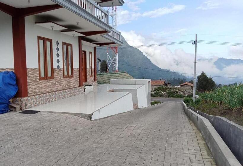 4인용 스탠다드 룸, Aaa, Astungkara, Amazing Bromo Villa, Managed By Triple A Tour, Additional Bromo Jeep Tour And Airpo