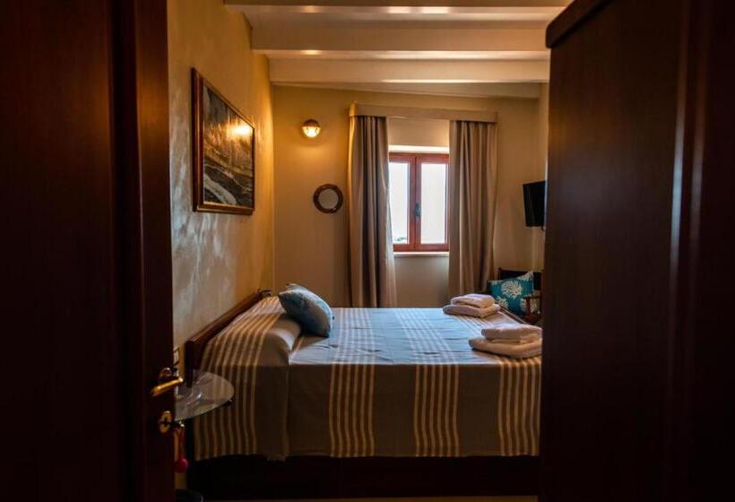 オーシャンビュースタンダードルーム, Le Tre Caravelle