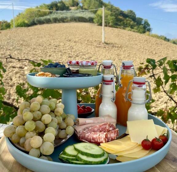 غرفة قياسية مطلّة علي حمام السباحة, Bed And Adventure Tramontana Resort   Camera Vista