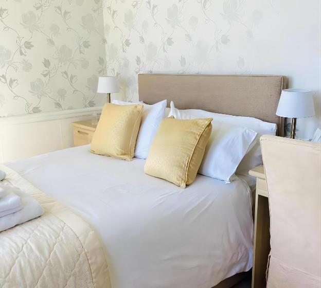 اتاق استاندارد, Phoenix Rise Retreat