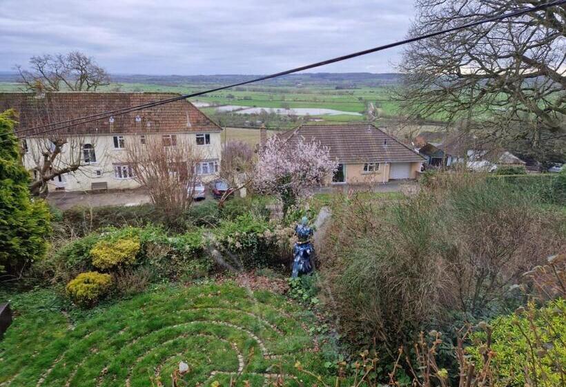 اتاق استاندارد با چشم‌انداز باغ, Phoenix Rise Retreat