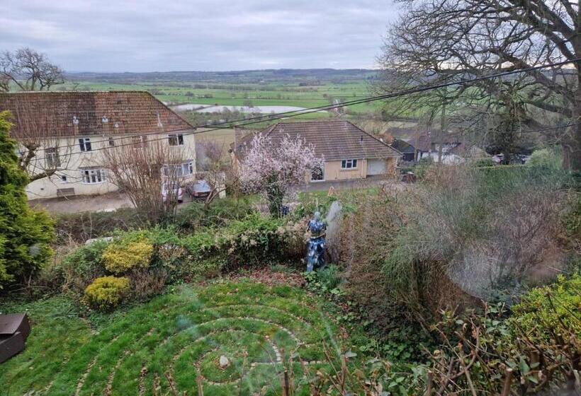 اتاق استاندارد با چشم‌انداز باغ, Phoenix Rise Retreat