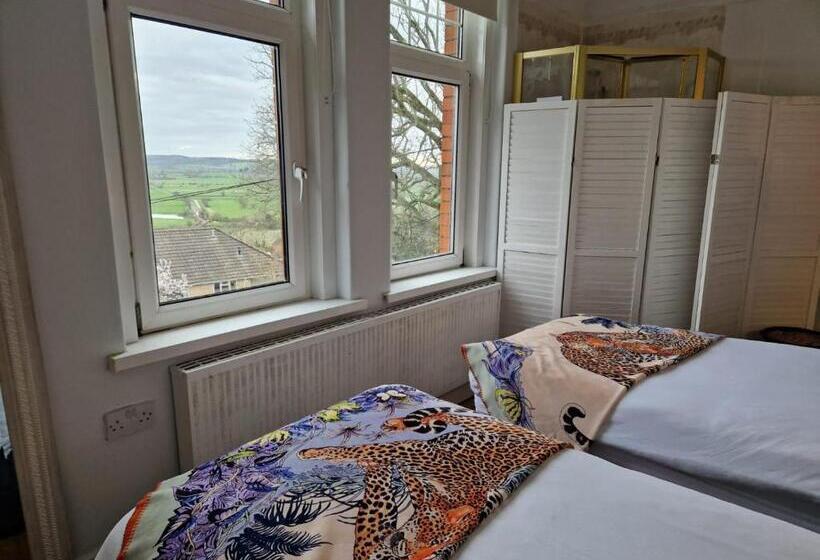 اتاق استاندارد با چشم‌انداز باغ, Phoenix Rise Retreat