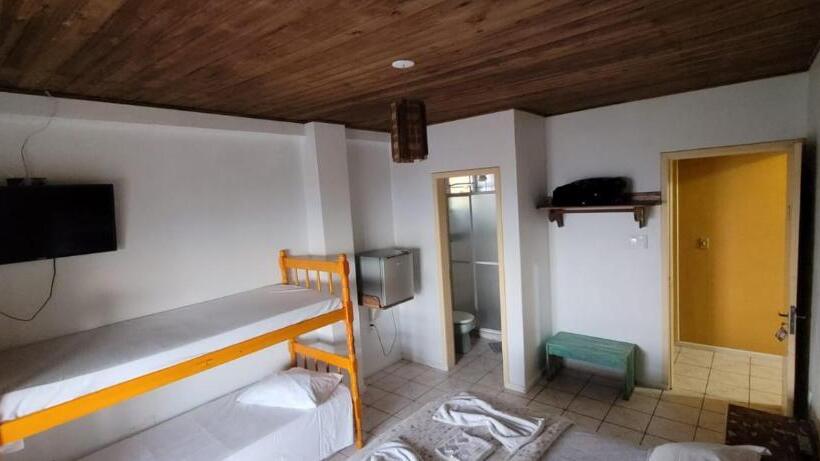 Triple Room Sea View, Residencial Santa Maria