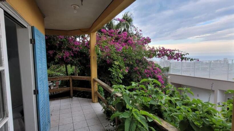 Номер Стандарт Четырехместный Совместный Санузел, Residencial Santa Maria