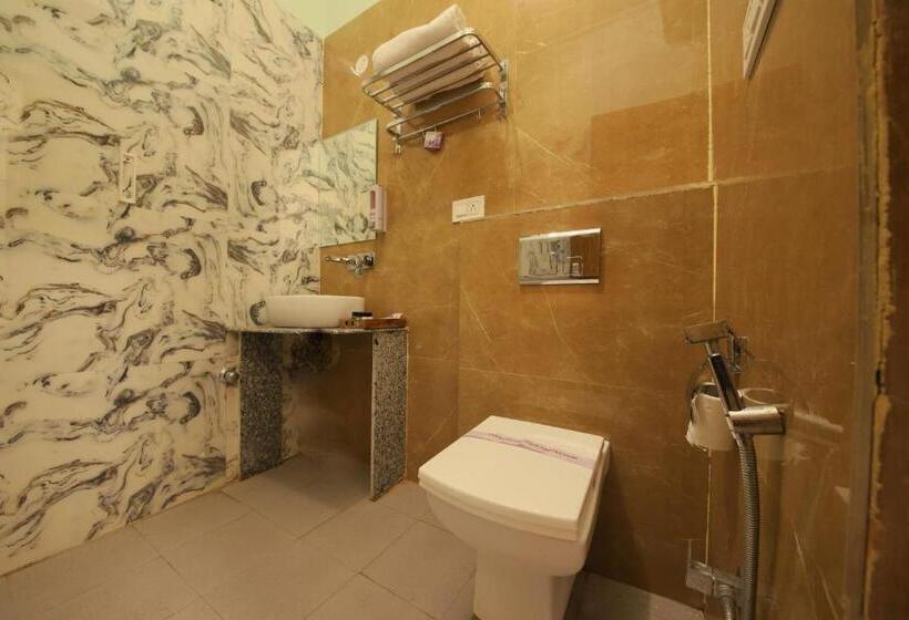 חדר משפחתי, B2l Hills At Tapoavn