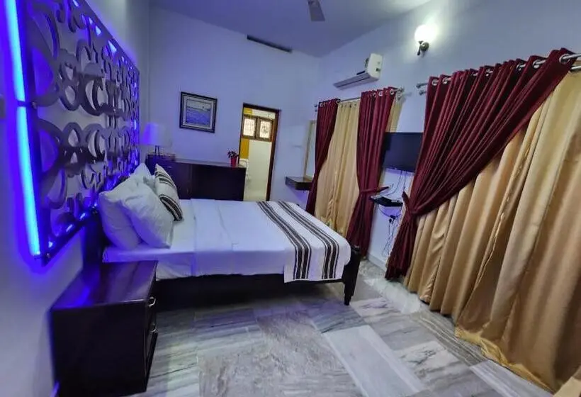 Suite, Bharatham Heritage Inn