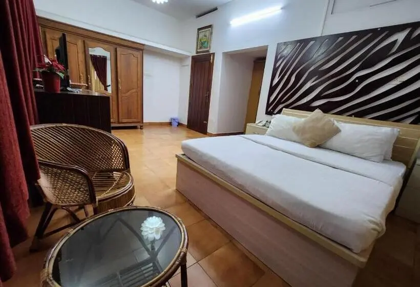 Chambre Deluxe King Size, Bharatham Heritage Inn