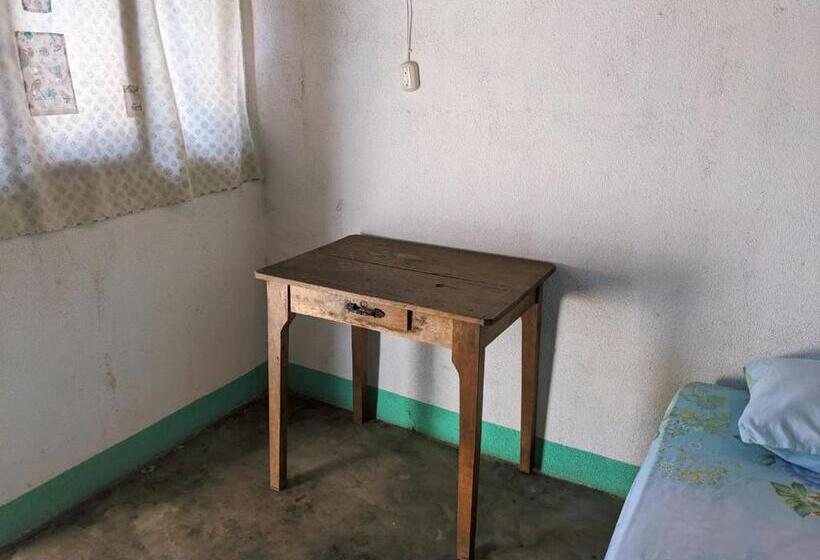 اتاق استاندارد با سرویس بهداشتی مشترک, Caracol