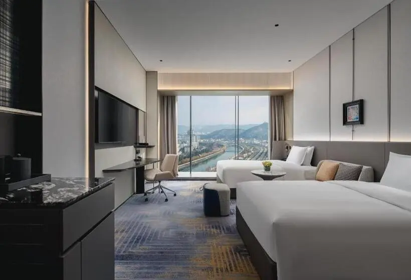 応接間付きスタンダードルーム, Crowne Plaza Shangluo By Ihg