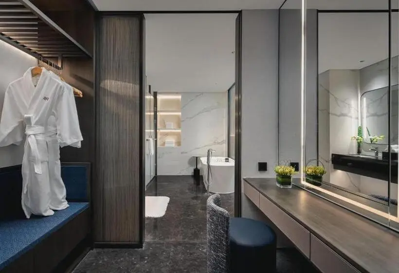 スイート, Crowne Plaza Shangluo By Ihg