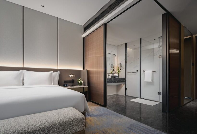 Camera Premium, Crowne Plaza Shangluo By Ihg