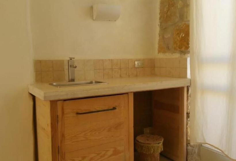 اتاق استاندارد چهار تخته, Fig Tree