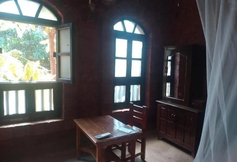 ベーシックトリプルルーム, Konkan Nest Resort