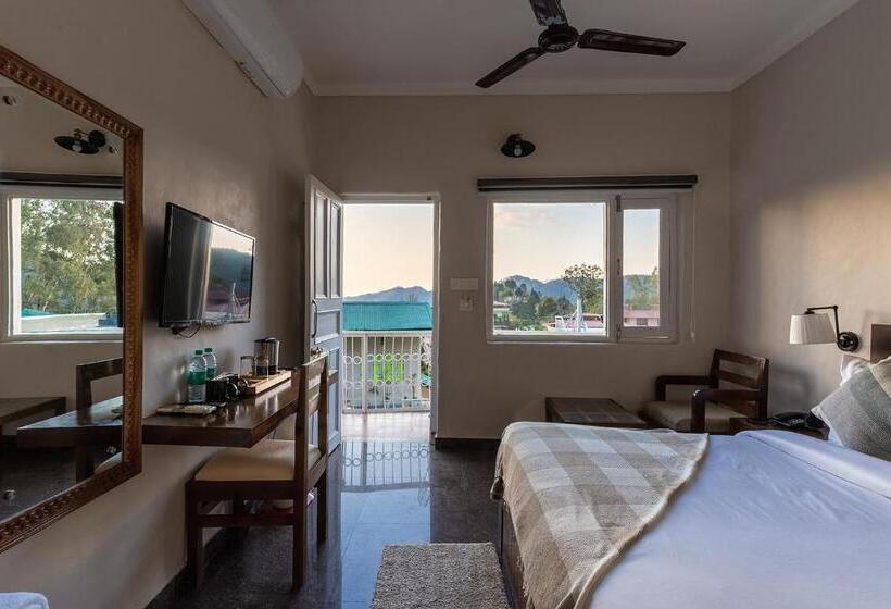 デラックスルーム, Maati Resort By The Lake Hill