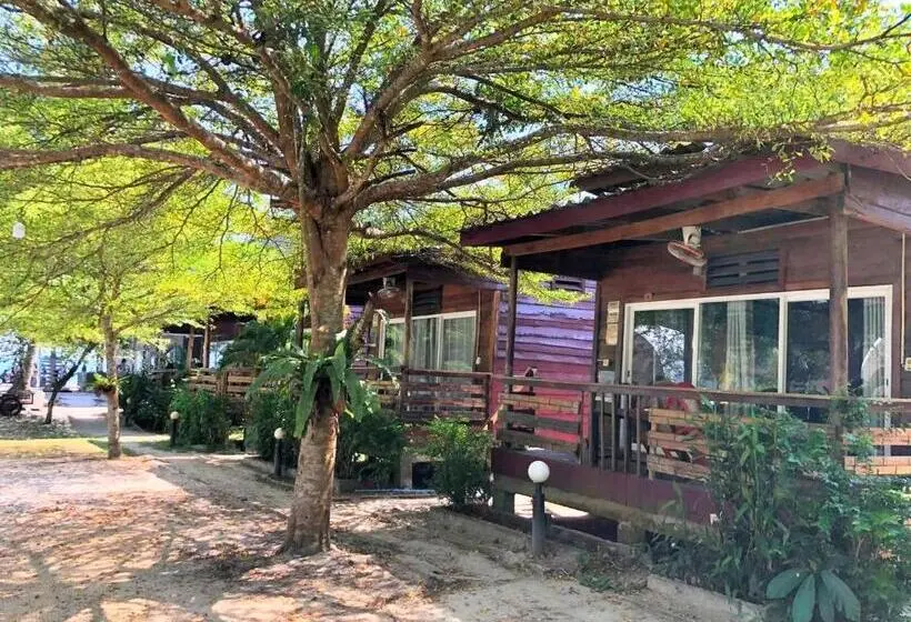 家族用バンガロー, The Wind Koh Rong