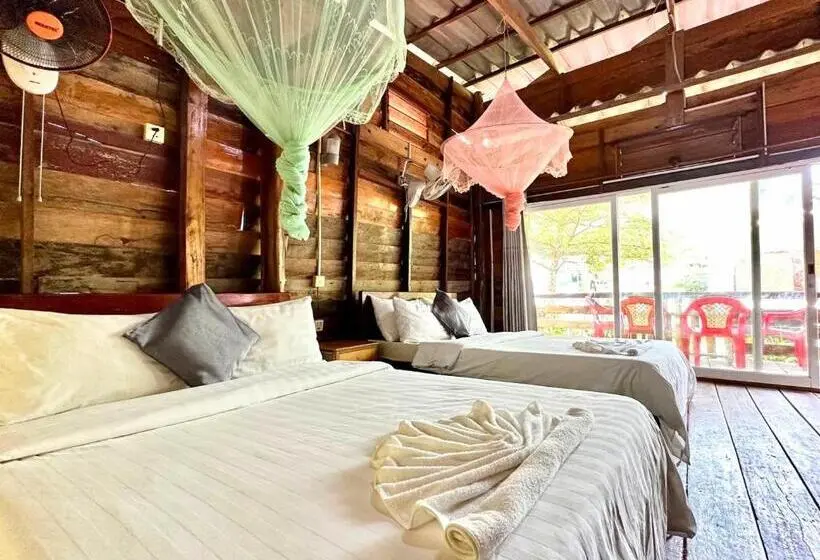 家族用バンガロー, The Wind Koh Rong