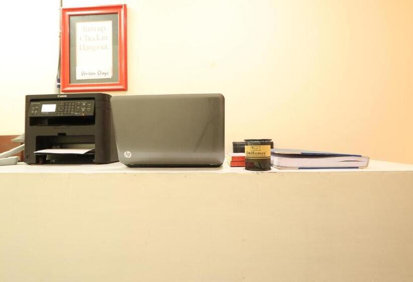 スタンダードルーム, Verizon Stays Single Deluxe Rooms @bachupally