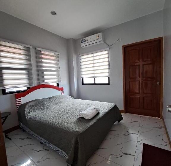 Семейный Номер, Mgf Franz Pension House