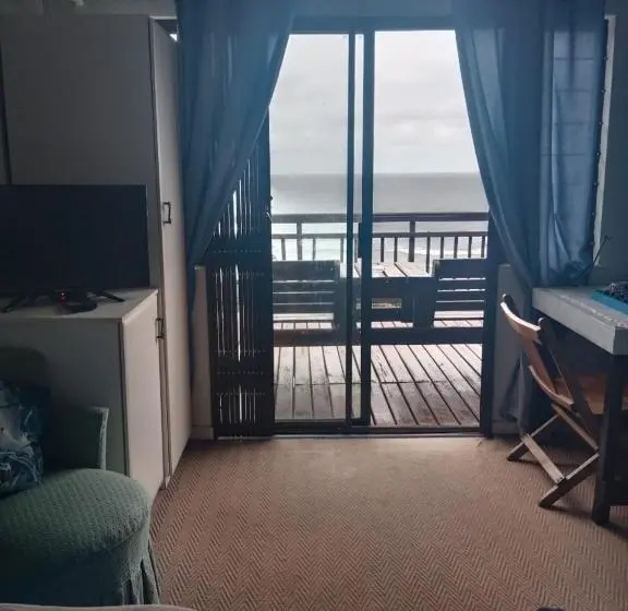 オーシャンビュースタンダードルーム, Bayview Guest House
