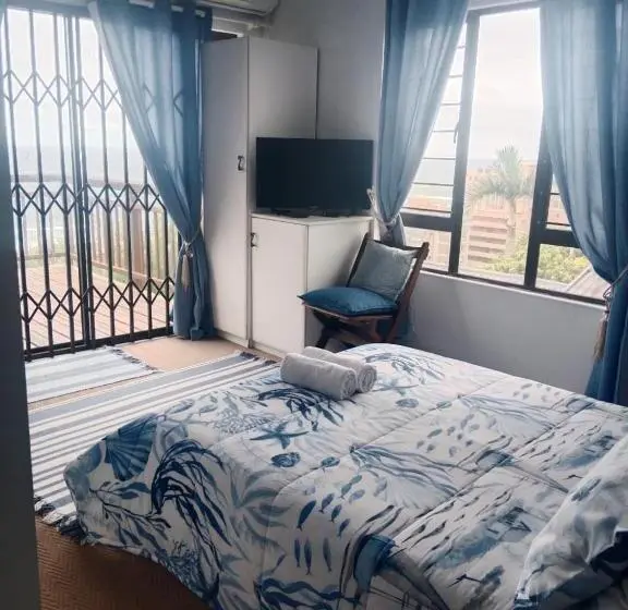 オーシャンビュースタンダードルーム, Bayview Guest House