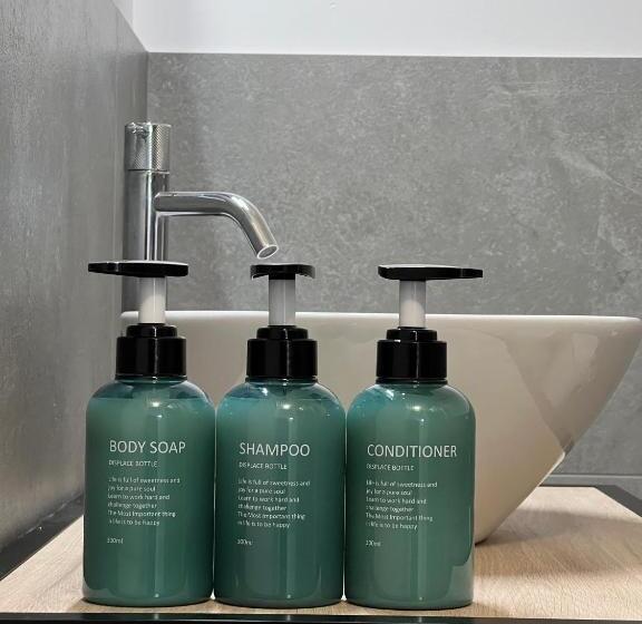 带阳台的豪华间, Green House