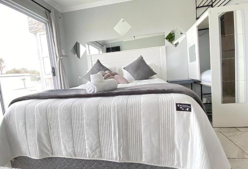 סוויטה עם מרפסת, Kwaaamiii