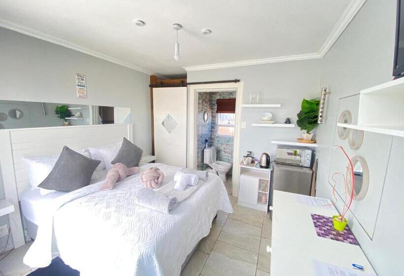 סוויטה עם מרפסת, Kwaaamiii