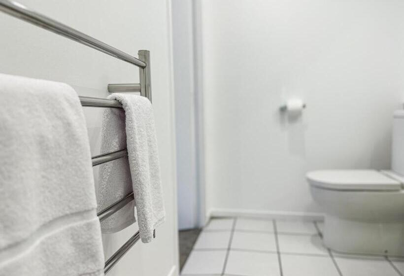 ガーデンビュースタンダードルーム, The Captains Motel