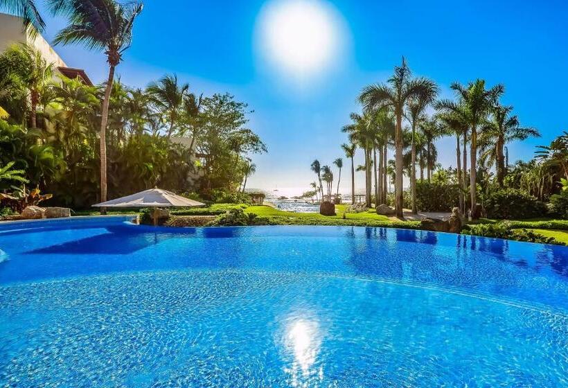 דירת שלושה חדרים, Coastal Veneros Residence