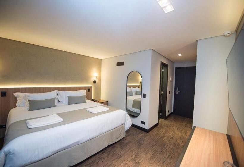 Номер Стандарт, Pinot