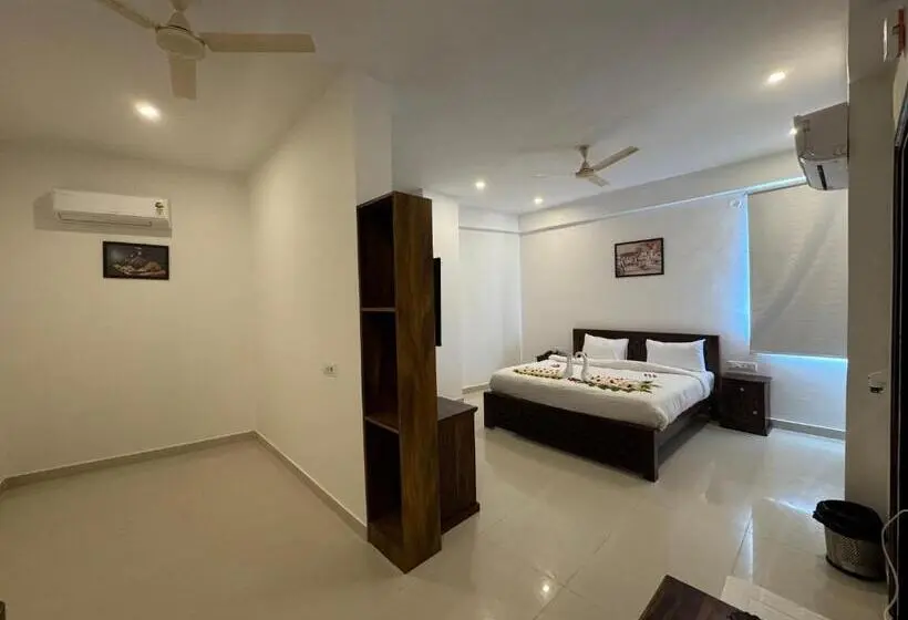 Camera Superiore, Shikaar Inn