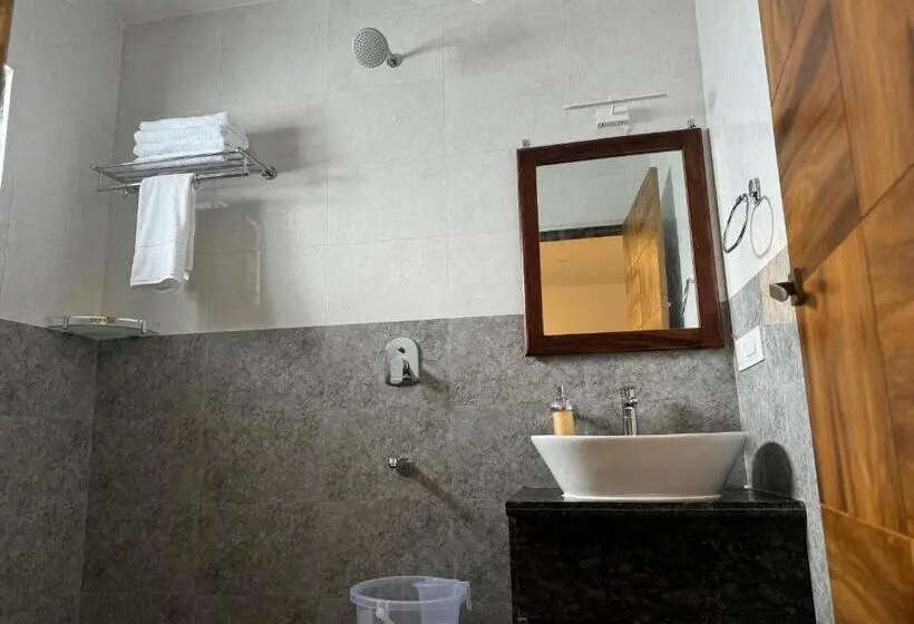Camera Superiore, Shikaar Inn