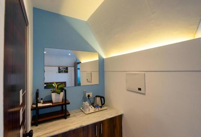 غرفة قياسية سرير كينج, Silent Planet Resort