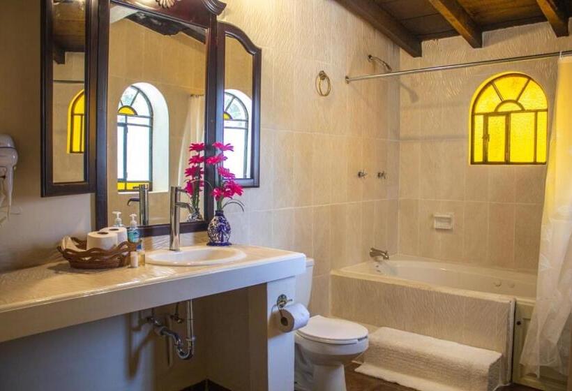 غرفة ديلوكس, Solache Inn