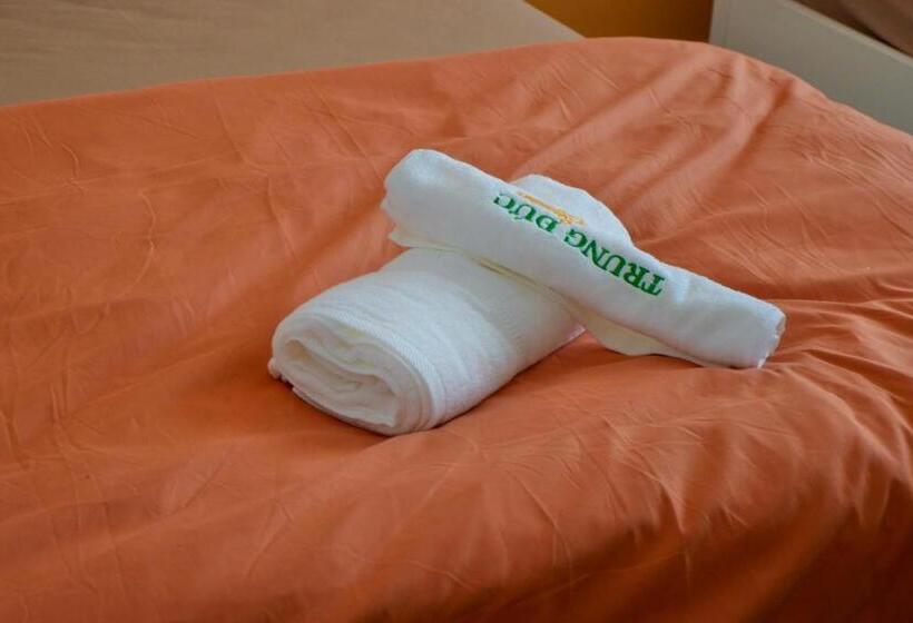 اتاق استاندارد, Trung đức