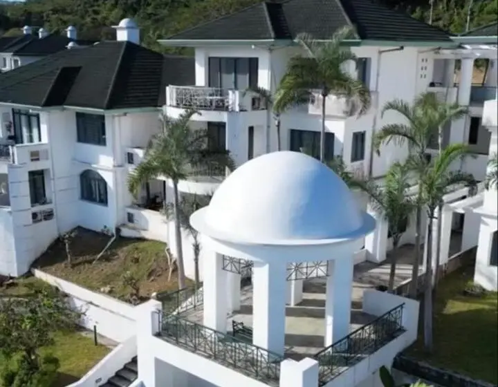 バルコニー付き１ベッドルームアパートメント, De Leon Staycation At Vista De Loro