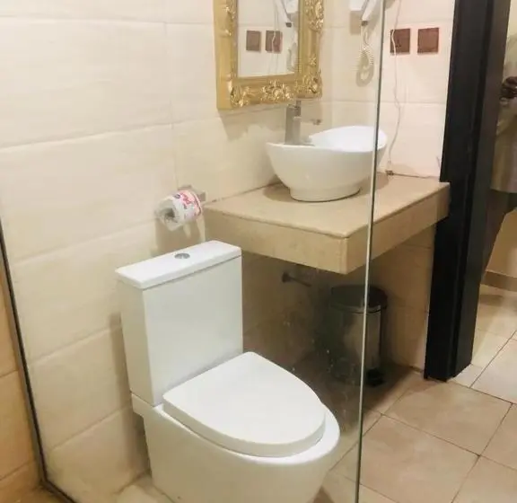 سوییت, Mclorrets Suites