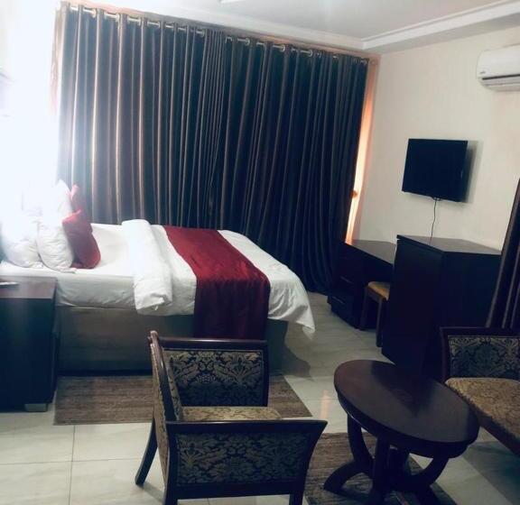 سوییت, Mclorrets Suites