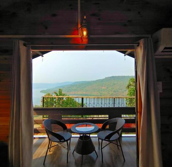 فيلا ديلوكس غرفة نوم, On The High Ground Tourism Point