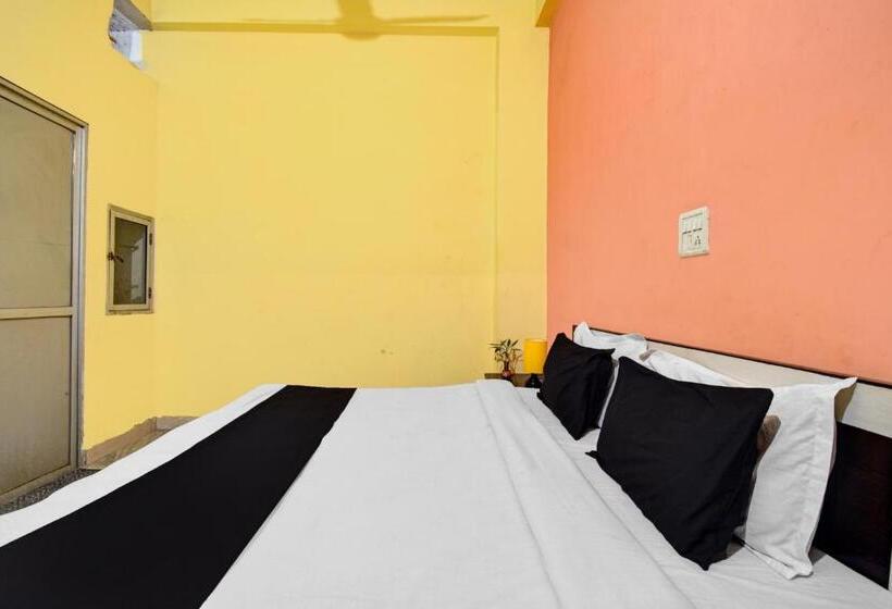 三人经典房间, Oyo Shree Ram Guest House