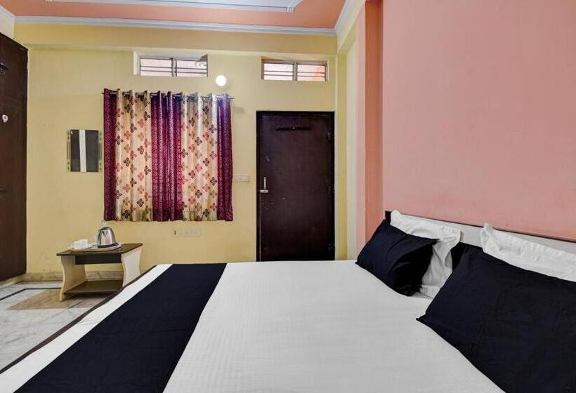 三人经典房间, Oyo Shree Ram Guest House