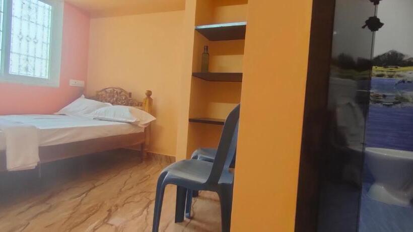 Deluxe-huone, Pushpa Mahal A/c & Pushpa Residency