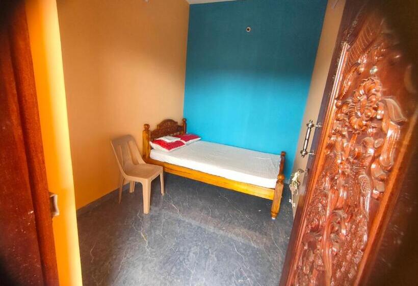 Standard room with outdoor bath, Pushpa Mahal A/c & Pushpa Residency