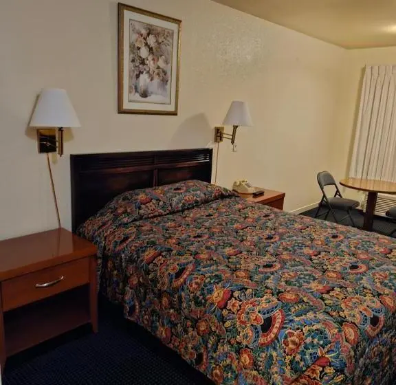 キングサイズベッドのスタンダードルーム, Terrace Inn And Suites