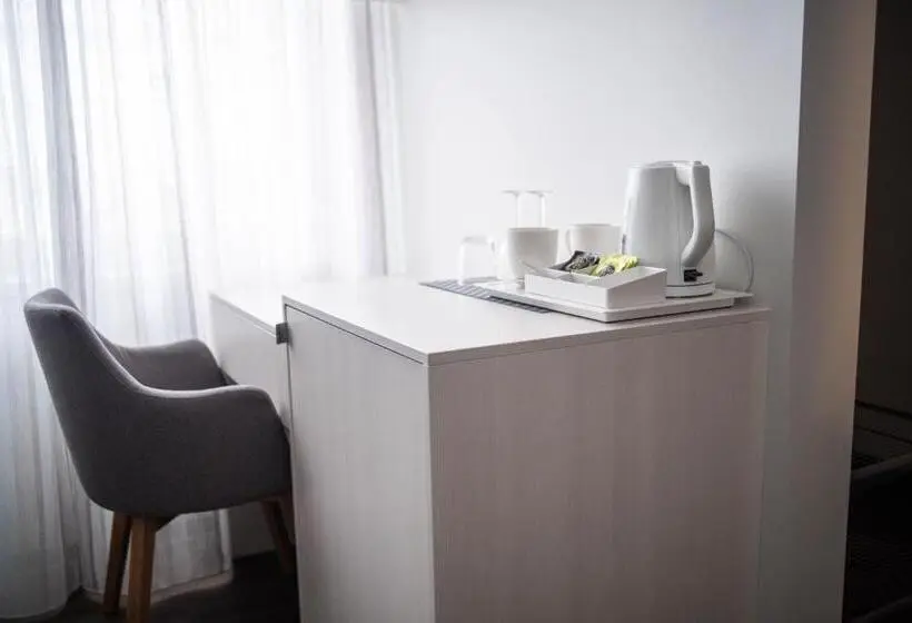 اتاق استاندارد چهار تخته, Good Mood Guesthouse